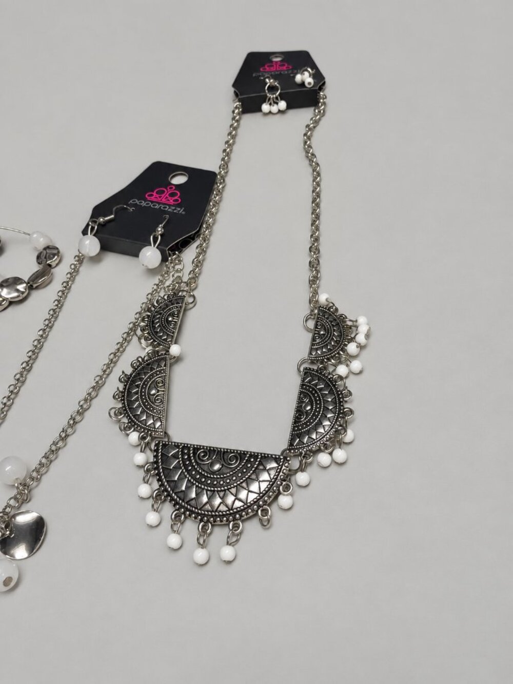 Paparazzi Silver White Bundle 3 Necklace Earring Sets 2 Extra Earring Pairs - Picture 4 of 7